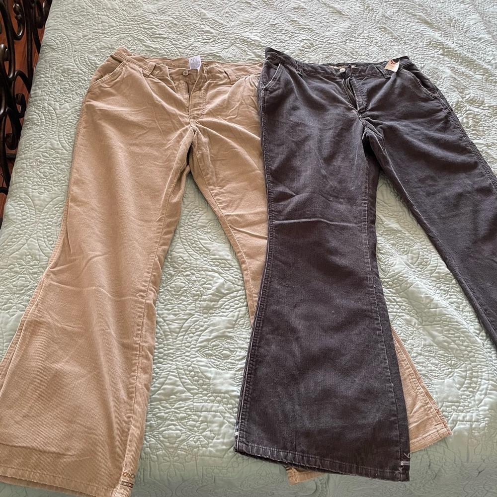 2 American Eagle outfitters pants